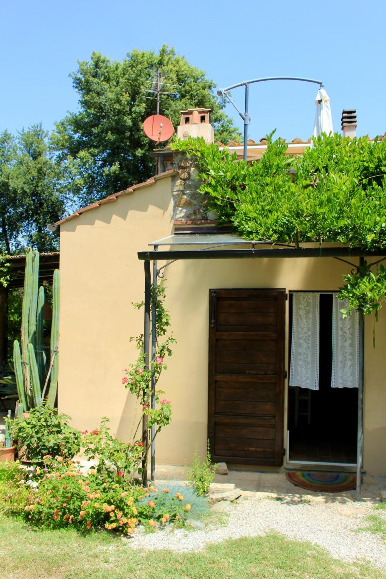 I Glicini Appartamento Castagneto Carducci Exterior photo